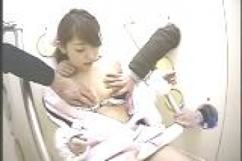 《 悪 戯 》トイレ拘束で弄られまくり。の画像