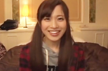ツインテールちっぱいロリっ娘がコロコロ片手にAV出演にやって来た！の画像