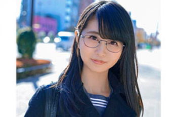 「マジックミラー号」浪人生の彼氏と会えない寂しい女子校生が乳揉みゲームでチャレンジ！彼氏を思いながら背信のNTRセックス！の画像