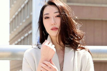 他人棒に狂った福生の清楚で上品な結婚一年目の美人妻が旦那の海外出張中に不倫SEXの画像