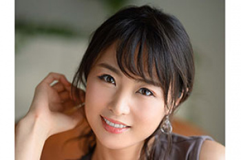 可愛い！スレンダー！淫乱！素敵が沢山の美人妻がAVデビュー 小野寺真優の画像