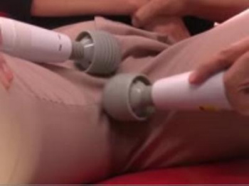 (カップル+エロ動画)イケてるギャル娘をおもちゃ責め！固定バイブでイキまくってそのまま寝取りファック！興奮間違いなしのメチャ抜け映像の画像