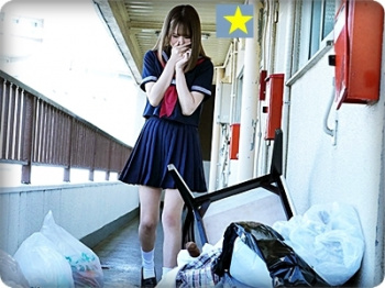 【動画・レ●プ】（松本いちか）隣人のゴミ部屋で異臭中年おやじに抜かずの32発中出しで孕まされた美少女JK！の画像