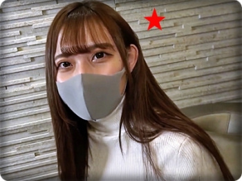 【動画・無修正】（個人撮影）マスクで顔を隠しても可愛さバレバレな美少女をハメ撮りキツマンに快諾中出し♪の画像