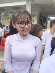 【画像】ベトナムの女子高生のおっぱいがどちゃくそエロいｗｗｗｗｗの画像