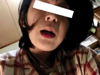 【無 個人撮影】パジャマの嫁とラブラブハメ撮り中出し！の画像