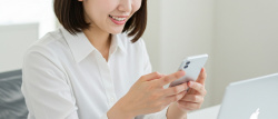 ミニスカで初デートしたOLが恥ずかしすぎる大失態!彼の熱視線がスカートの中に・・・の画像