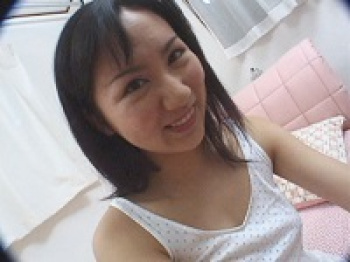 【動画】清楚ぶって体がエロい美熟女！川村静香の画像