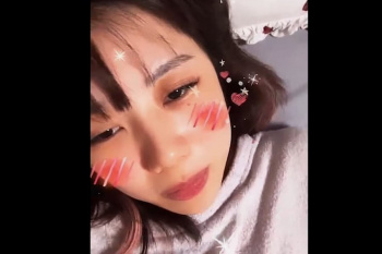【無修正エムオクンエロ動画】スマホ縦画面！加工アプリで自撮りしたプライベートオナニー＆股間恥部が大流出！大人のおもちゃ使用！お○んこ丸見えを見逃すなよ！の画像