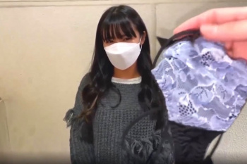 【エムオクンエロ動画】生々しい下着買い取り！緊張して吃音するエムオクンがリアル過ぎる！嫌がる女性の顔もボクたちには良いオカズ！更に追い銭の続き後半完結！の画像