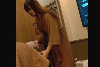 【無修正エムオクンエロ動画】高画質！縦画面！個人撮影大流出援○ハメ撮り！リアルな現場の空気感！ガチ素人に興奮！最後たっぷり生中出しされる続き後半完結編！の画像