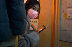 【無修正エムオクンエロ動画】バレたら即削除！罰金１００万円！デリヘル遊びラブホ隠し撮り！あどけない合法ティーン女子訪問！リアルガチ映像！横画面◎暗闇注意の画像