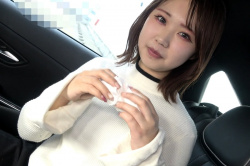 【無修正エムオクンエロ動画】シリーズ超上級！カラコン＆オシャ髪姿の激カワ丸顔女子が車内フェラ抜き！続きの後半最後は接写カメラ目線口内だ！高画質◎横画面◎の画像