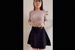 【丸見えエロエムオクン動画】推定Ｇカップ極エロ超美巨乳ボディＳＳＳ級グラマラス女子エロ自撮り爆誕！超接写くぱぁする続き後半だ！くっきりスジマン！縦画面◎の画像