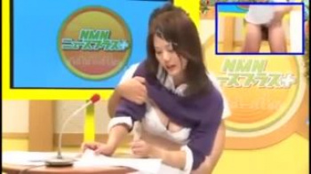 【女子アナ】新人アナウンサーが番組中に顔射/手マン/立ちバック?上下の口を攻められながらも必死に原稿を読み続けるの画像