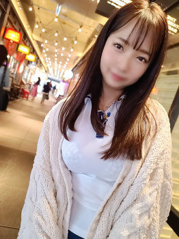 学生の時、低身長で巨乳の早熟女子はエロかったよね?の画像