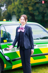 人気人妻タクシードライバーの画像