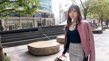 惚れ惚れするほどの別格の美しさを放つ美少女ギャルが素人AVに再登場!ベロキスしながら対面座位で腰振る美人にフル勃起必至!の画像