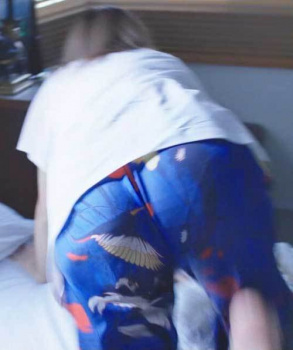 安達祐実 捨ててよ安達さん。エロいパンツが透けて丸見えパン線クッキリの画像