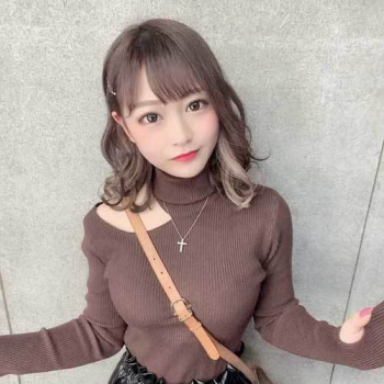 妃菜、完璧の陰好みのガチロ・リ巨乳ギャルが発掘されるの画像