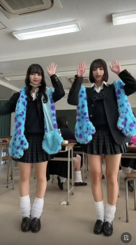 【動画】今一番TikTokで人気のJK女の子、エッチすぎるの画像