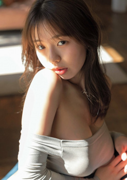 菊地姫奈のブリッとしたエロ尻にピストンしたら2秒で射精するだろうなの画像