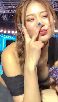 TWICEの顔ツウィさん、無事ポロリの画像