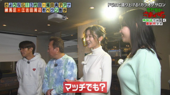 田中瞳アナ、横から見たニットおっぱいスゲーたまりませ～んの画像