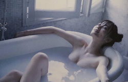 乃木坂46山下美月、全裸入浴おっぱいがエロ過ぎてタマランわの画像