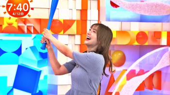阿部華也子アナ、ニットおっぱいデッカ！YC乳房の膨らみエチエチ過ぎの画像