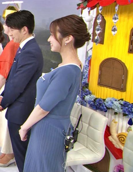 佐々木舞音アナ、上向きYCおっぱい膨らみエッロ！体ラインもエチエチの画像
