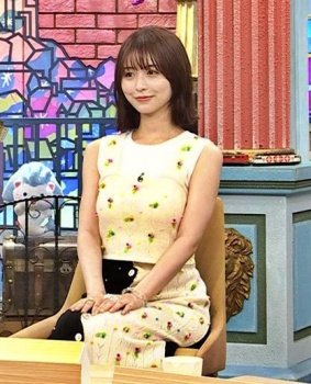 長濱ねる、YC垂れおっぱいデッカ！エッチな乳房が最高でっす！の画像