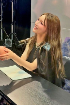 【朗報】後藤真希さんのファンサwエッロ！勃起不可避の画像