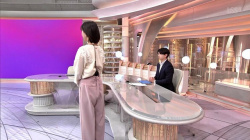 海老原優香アナ、パンティ線が見えたパンツの尻たまりませ～んの画像