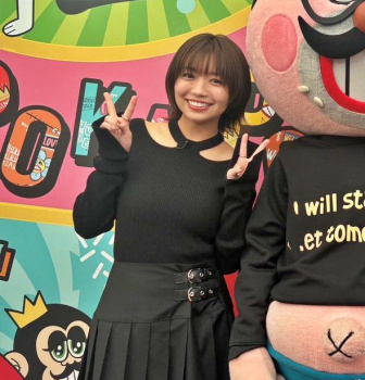 大原優乃が出てる！昼間から黒ニットおっぱいでかい！たまりませ～んの画像