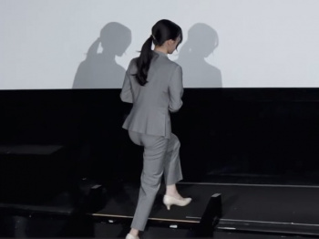 櫻坂46谷口愛季、パンティ線が透けてお尻の形が全部出てるパンツ最高！の画像