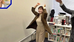 田中萌アナ、ニットおっぱいバインバイン揺れまくる膨らみエッチ最高！の画像