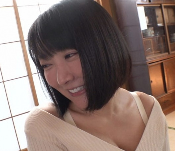 ★超乳★三十路★おばちゃん★美魔女！エロいよね中出し※主婦！パイパンが好きだから…潮吹きの淫乱エロ動画「んぁぁぁ…。イっちゃう！」爆乳の画像