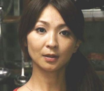 ★清楚★四十路★変態★隣人妻！これ観ようね…熟女x人妻！痴女で君の精液どぴゅぴゅ垂れちゃうね※ヤリマンで激イキエロ動画「おぁぁっ…だめぇぇ！」ビッチの画像