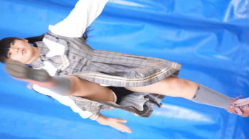 埼玉県越谷市のご当地アイドル「クロワッサン」のハミパンチラの画像