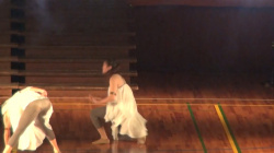玉川大学ダンスドリルチーム「JULIAS」の透けパンチラの画像