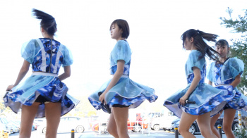 アイドルグループ「HAUHAI」のハミパンチラの画像