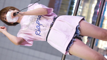 アイドルグループ「雨上がりのラプソディ」のハミパンチラの画像