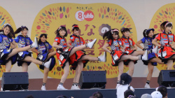【アイドル】「AKB48 Team 8」のハミパンチラの画像