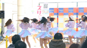 【アイドル】「スリジエ」のパンチラの画像