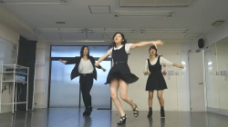 【踊ってみた】「ちい☆」のパンチラ、「＊（hana*)」のハミパンチラの画像