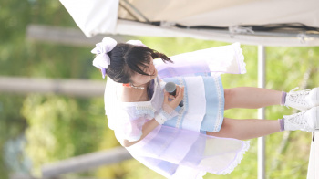 【アイドル】「佐藤汐」のブラチラや胸チラの画像