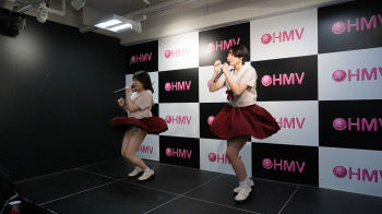アイドルのパンチラの画像