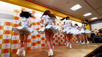 アイドルのハミパンチラやハミ尻の画像