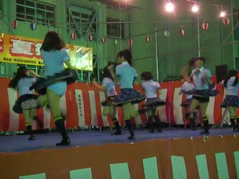 アイドルのパンチラの画像